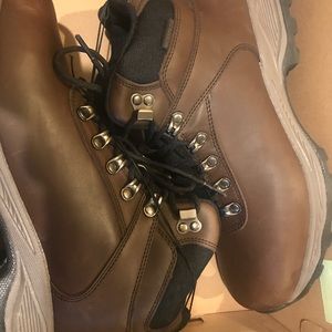 Khombu men’s hiking/work boots